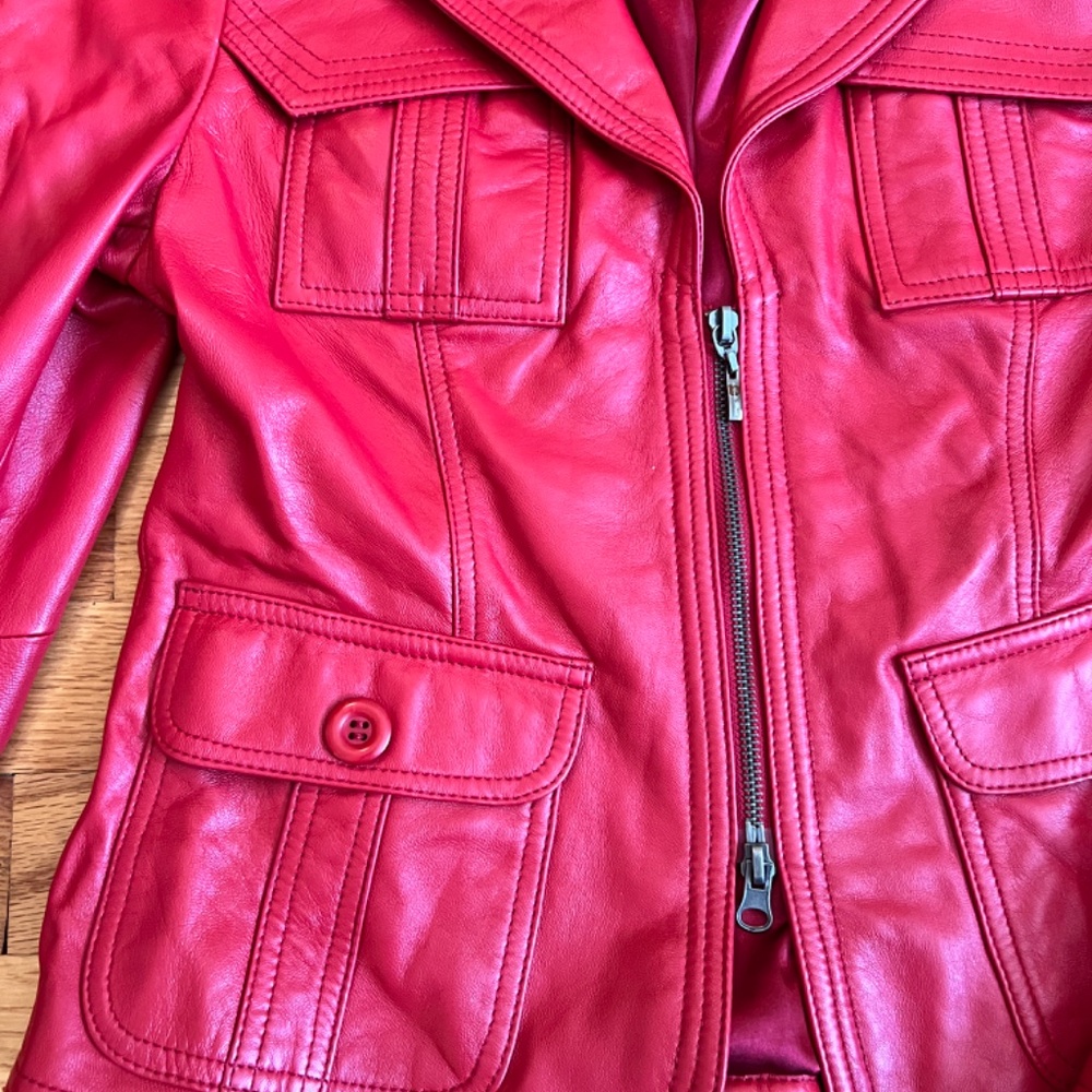 Red leather jacket - Picture 4 of 6